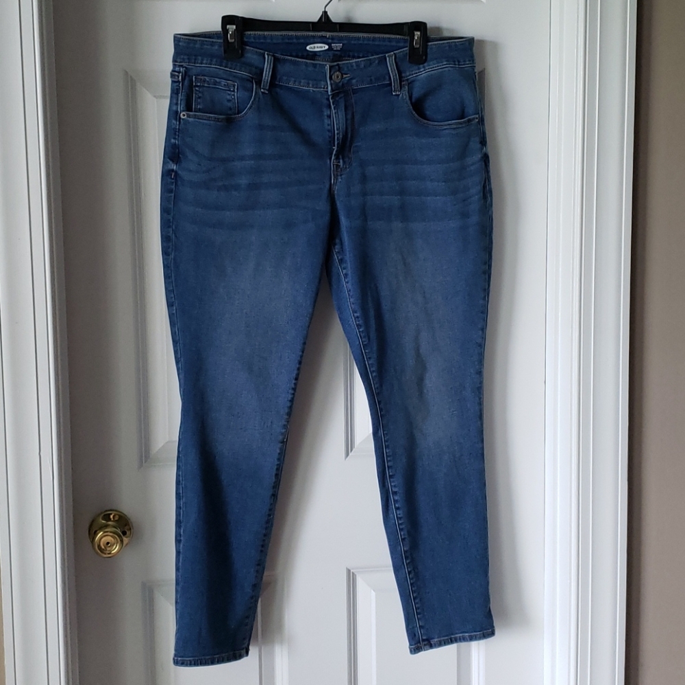 Old Navy Rockstar Super Skinny Jean